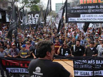 Neumáticos al borde del colapso: caída del consumo, apertura de importaciones y conflicto gremial agudizan la crisis