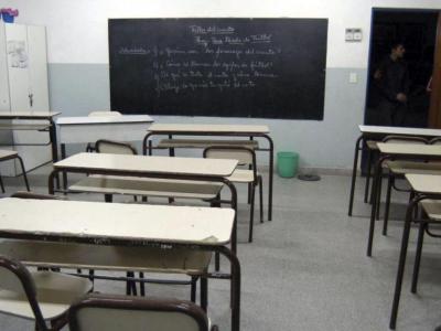 Docentes del Chaco inician un paro tras el receso invernal: exigen el pago de la cláusula gatillo