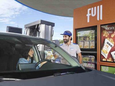 YPF impulsa un nuevo esquema de ventas en estaciones de servicio y abre un frente de debate con el gremio